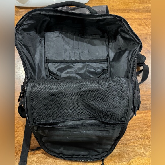 TBG Camouflage daypack diaper backpack - Picture 9 of 12